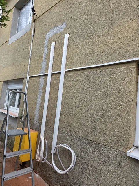 Postavljanje instalacijske trase klima uređaja na pročelju